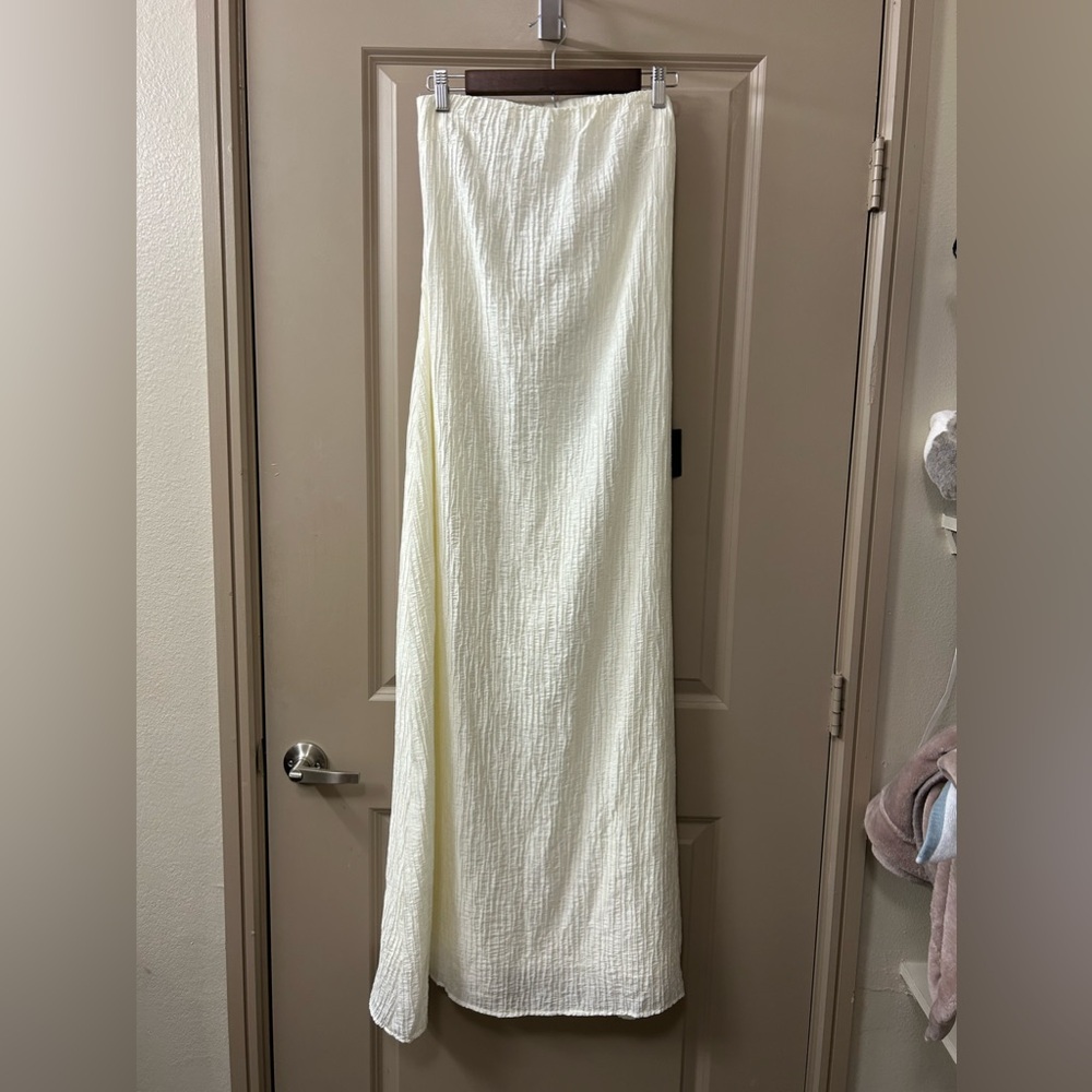 LULUS white strapless dress! NEVER worn, tags still attached